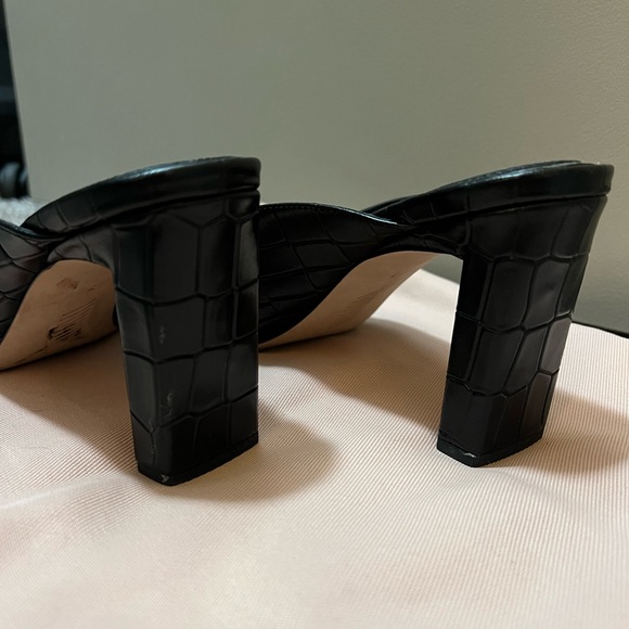 PAIGE – Lena Croc Embossed Sandal - Picture 5 of 7